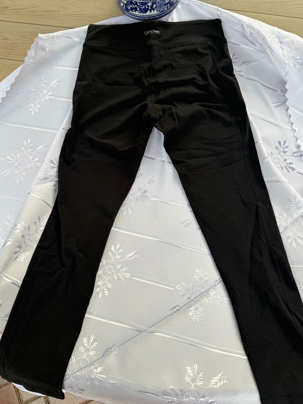 Calvin Klein Performance Black Stretch Leggings Size Medium - Picture 3 of 3